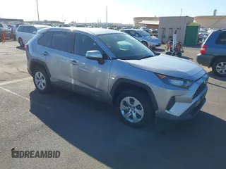 2022 Toyota RAV4 LE with VIN JTMG1RFV3ND085130, listed as a IAAI auction lot 41582895 with 43,489 mi miles and . Bid and sale history available at DreamBid. Image 1.