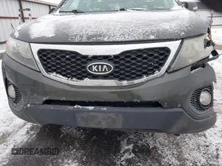 2012 Kia Sorento EX with VIN 5XYKUDA2XCG200628, listed as a IAAI auction lot 41495625 with 207,229 mi miles. Bid and sale history available at carsss.com. Image 15.