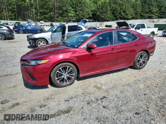 2018 Toyota Camry LE with VIN 4T1B11HK5JU588145, listed as a Copart auction lot 59882425 with 196,792 mi miles and Salvage title. Bid and sale history available at DreamBid. Image 1.