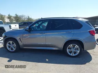 2015 BMW X5 xDrive50i z VIN 5UXKR6C59F0J76691, wystawiony jako IAAI lot #41857319 z przebiegiem 32 830 mil mil oraz . Historia ofert i sprzedaży dostępna na DreamBid. Obrazek 15.
