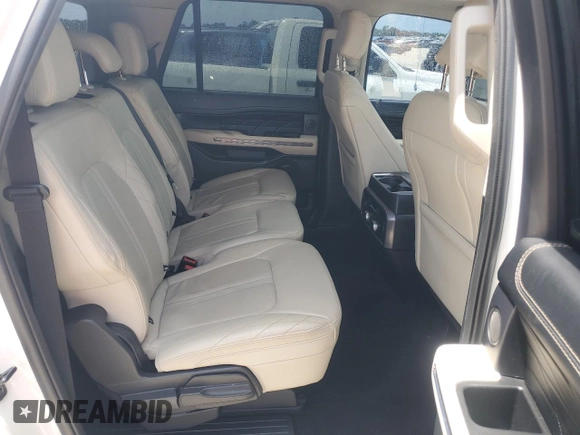 2021 Ford Expedition Max Platinum with VIN 1FMJK1MT3MEA72923, listed as a Copart auction lot 68874584 with 98,302 mi miles and Non repairable. Bid and sale history available at DreamBid. Image 11.