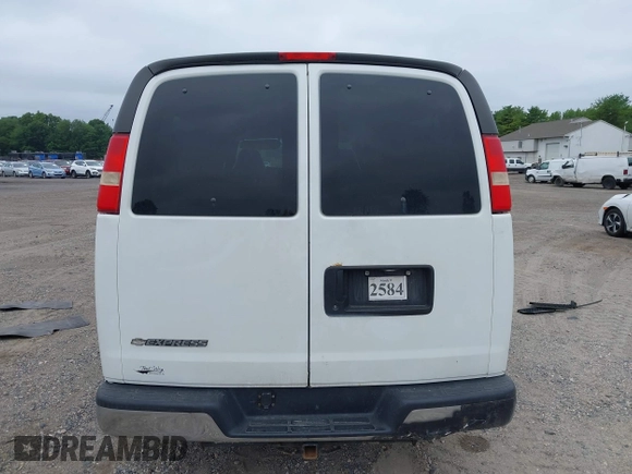 2008 Chevrolet Express Passenger z VIN 1GAHG39K581171068, wystawiony jako IAAI lot #42530215 z przebiegiem 251 871 mil mil oraz . Historia ofert i sprzedaży dostępna na DreamBid. Obrazek 16.