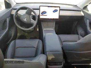2022 Tesla Model Y Long Range z VIN 7SAYGDEE4NF408202, wystawiony jako Copart lot #51790905 z przebiegiem 43 509 mil mil oraz Szkody całkowita. Historia ofert i sprzedaży dostępna na DreamBid. Obrazek 8.
