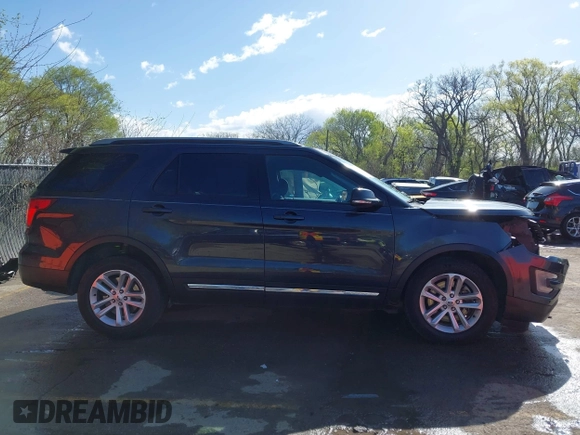 2017 Ford Explorer XLT with VIN 1FM5K7D84HGC76141, listed as a IAAI auction lot 41991832 with 143,504 mi miles and . Bid and sale history available at carsss.com. Image 14.