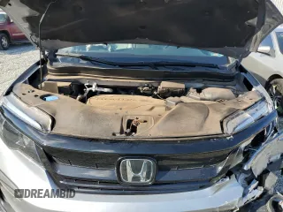 2021 Honda Pilot Special Edition with VIN 5FNYF5H22MB010962, listed as a Copart auction lot 56402185 with 44,810 mi miles and Salvage title. Bid and sale history available at DreamBid. Image 12.