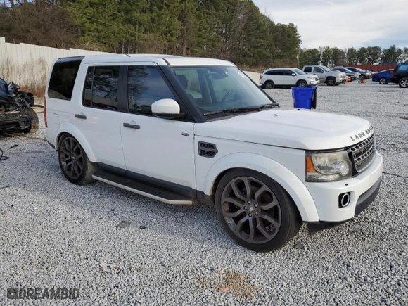 2016 Land Rover LR4 HSE with VIN SALAG2V6XGA800004, listed as a Copart auction lot 43198005 with NaN miles and Clean Title. Bid and sale history available at carsss.com. Image 4.