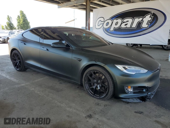 2018 Tesla Model S 75D with VIN 5YJSA1E21JF282786, listed as a Copart auction lot 58058595 with 65,982 mi miles and Salvage title. Bid and sale history available at DreamBid. Image 4.