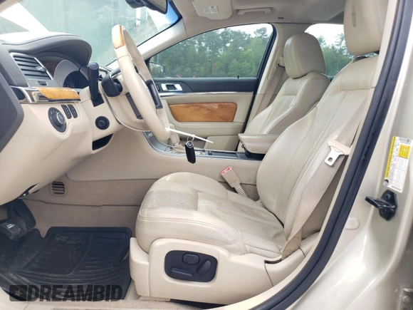 2011 Lincoln MKS EcoBoost with VIN 1LNHL9FT0BG601897, listed as a Copart auction lot 52746045 with 139,924 mi miles and Salvage Title. Bid and sale history available at DreamBid. Image 7.