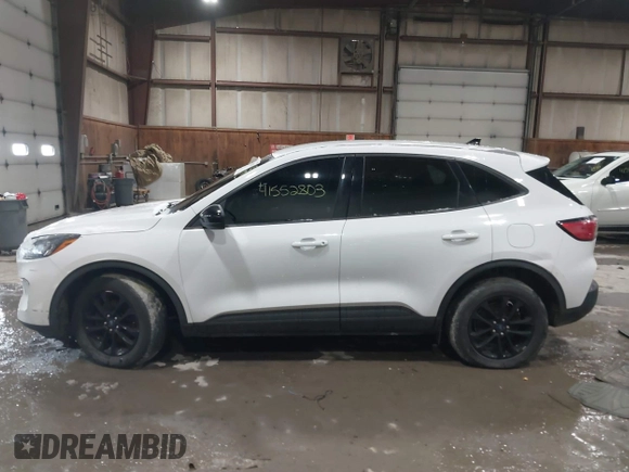 2020 Ford Escape SE Sport Hybrid with VIN 1FMCU0BZ5LUB09995, listed as a IAAI auction lot 41552803 with 138,093 mi miles and . Bid and sale history available at carsss.com. Image 15.
