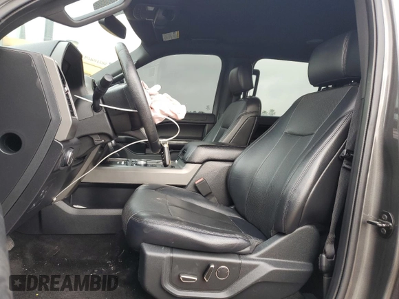 2018 Ford Expedition XLT with VIN 1FMJU1HT4JEA13346, listed as a Copart auction lot 51070495 with 100,130 mi miles and Salvage title. Bid and sale history available at DreamBid. Image 7.