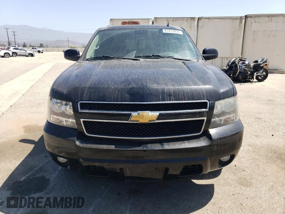 2012 Chevrolet Suburban LT с VIN 1GNSCJE09CR308029, выставлен на аукционе Copart как лот 61417255 с пробегом 260 774 миль миль и Чистый • Clean title. История ставок и продаж доступна на DreamBid. Изображение 5.