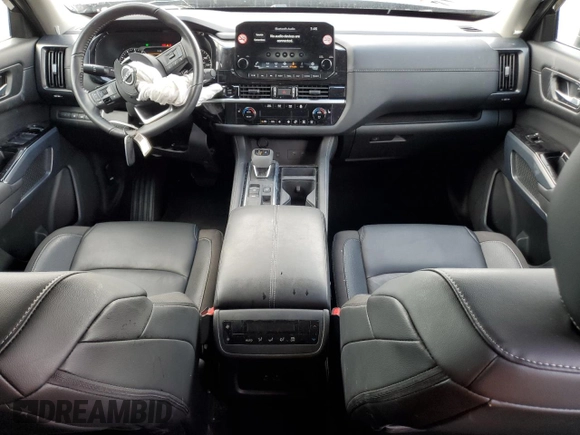 2025 Nissan Pathfinder SL z VIN 5N1DR3CA5SC229171, wystawiony jako Copart lot #58738255 z przebiegiem 3551 mil mil oraz Tytuł czysty. Historia ofert i sprzedaży dostępna na DreamBid. Obrazek 8.