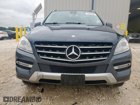 2015 Mercedes-Benz M 350 z VIN 4JGDA5JB2FA487597, wystawiony jako Copart lot #56939805 z przebiegiem 122 791 mil mil oraz Czysty tytuł • Clean title. Historia ofert i sprzedaży dostępna na DreamBid. Obrazek 5.