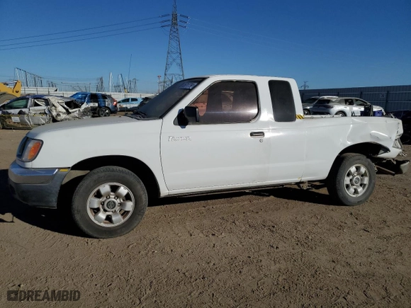 2000 Nissan Frontier 2WD XE with VIN 1N6DD26S1YC420528, listed as a Copart auction lot 85717794 with 402,382 mi miles and Salvage Title. Bid and sale history available at carsss.com. Image 1.