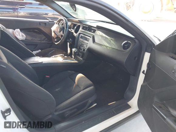 2012 Ford Mustang Premium with VIN 1ZVBP8AM1C5246631, listed as a IAAI auction lot 42345000 with 146,101 mi miles and . Bid and sale history available at DreamBid. Image 5.