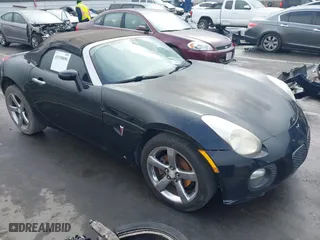 2007 Pontiac Solstice GXP with VIN 1G2MG35XX7Y127780, listed as a IAAI auction lot 41538050 with 1 mi miles. Bid and sale history available at carsss.com. Image 1.