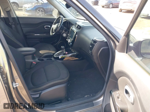 2015 Kia Soul + with VIN KNDJP3A5XF7185380, listed as a IAAI auction lot 41772650 with 79,189 mi miles. Bid and sale history available at carsss.com. Image 5.