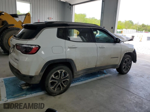 2022 Jeep Compass Limited with VIN 3C4NJDCB2NT114678, listed as a Copart auction lot 57389905 with 70,122 mi miles and Salvage title. Bid and sale history available at DreamBid. Image 3.