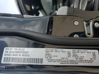 2024 Jeep Compass Latitude с VIN 3C4NJDBN0RT582281, выставлен на аукционе Copart как лот 51135905 с пробегом 29 629 миль миль и Списание • Salvage title. История ставок и продаж доступна на DreamBid. Изображение 15.