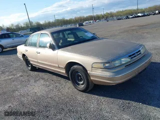 1996 Ford Crown Victoria with VIN 2FALP73W0TX212247, listed as a IAAI auction lot 42048343 with 159,345 mi miles. Bid and sale history available at carsss.com. Image 1.