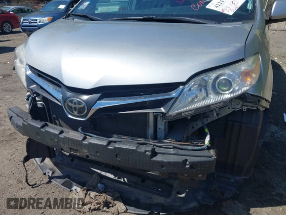 2019 Toyota Sienna LE Auto Access Seat with VIN 5TDKZ3DC9KS990764, listed as a IAAI auction lot 42219964 with 53,623 mi miles and . Bid and sale history available at DreamBid. Image 6.