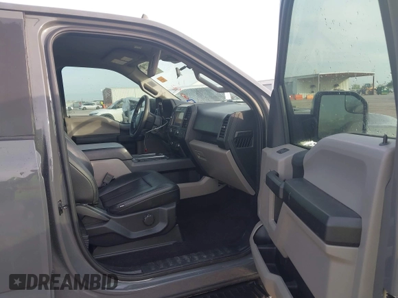 2020 Ford F-150 XL z VIN 1FTEW1CP1LFA12856, wystawiony jako IAAI lot #41896198 z przebiegiem 95 423 mil mil oraz . Historia ofert i sprzedaży dostępna na DreamBid. Obrazek 5.