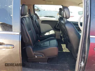 2016 Chrysler Town & Country Touring with VIN 2C4RC1BG3GR280270, listed as a IAAI auction lot 41837563 with 177,376 mi miles. Bid and sale history available at carsss.com. Image 8.