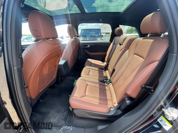2021 Audi Q7 Premium with VIN WA1AJAF75MD030650, listed as a Copart auction lot 64444065 with 121,216 mi miles and Clean title. Bid and sale history available at DreamBid. Image 9.