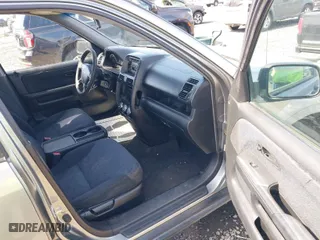 2006 Honda CR-V LX with VIN JHLRD68516C006561, listed as a IAAI auction lot 41855457 with 215,139 mi miles. Bid and sale history available at carsss.com. Image 5.