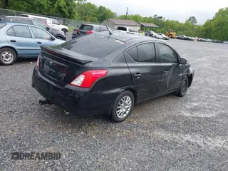 2017 Nissan Versa SV z VIN 3N1CN7AP2HL885581, wystawiony jako IAAI lot #42235494 z przebiegiem 129 189 mil mil oraz . Historia ofert i sprzedaży dostępna na DreamBid. Obrazek 4.