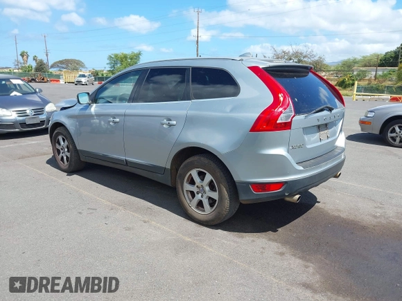 2012 Volvo XC60 3.2L z VIN YV4952DL7C2311729, wystawiony jako IAAI lot #42184732 z przebiegiem 143 680 mil mil oraz . Historia ofert i sprzedaży dostępna na DreamBid. Obrazek 3.