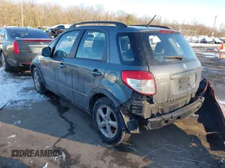 2008 Suzuki SX4 with VIN JS2YB413985108117, listed as a IAAI auction lot 41269956 with 182,324 mi miles. Bid and sale history available at carsss.com. Image 3.