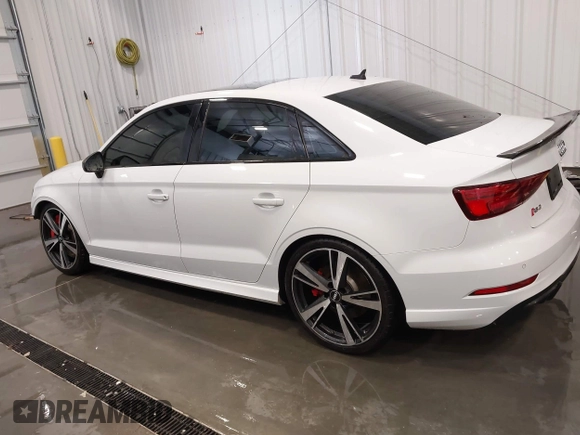 2019 Audi RS 3 z VIN WUABWGFF2KA900300, wystawiony jako IAAI lot #41553334 z przebiegiem 46 004 mil mil oraz . Historia ofert i sprzedaży dostępna na DreamBid. Obrazek 15.