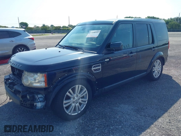 2010 Land Rover LR4 Lux z VIN SALAK2D44AA532072, wystawiony jako IAAI lot #37238544 z przebiegiem 118 089 mil mil oraz . Historia ofert i sprzedaży dostępna na DreamBid. Obrazek 16.