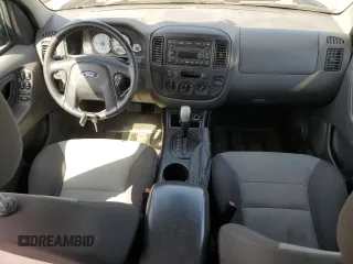 2005 Ford Escape XLS Value with VIN 1FMYU92Z45KE32184, listed as a Copart auction lot 52211135 with 149,533 mi miles and Clean title. Bid and sale history available at DreamBid. Image 8.
