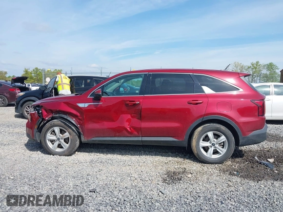 2021 Kia Sorento LX with VIN 5XYRG4LC1MG052981, listed as a IAAI auction lot 42199446 with 82,634 mi miles and . Bid and sale history available at DreamBid. Image 15.