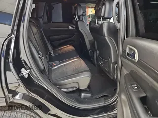 2019 Jeep Grand Cherokee Laredo E with VIN 1C4RJFAG9KC727626, listed as a Copart auction lot 65783685 with 130,602 mi miles and Clean title. Bid and sale history available at DreamBid. Image 6.