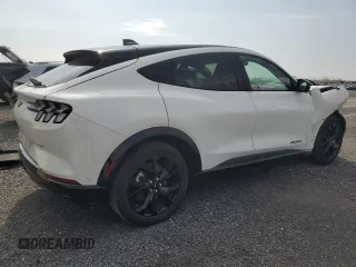 2023 Ford Mustang Mach-E Premium с VIN 3FMTK3SU1PMA16364, выставлен на аукционе Copart как лот 53627595 с пробегом 26 234 миль миль и Списание • Salvage title. История ставок и продаж доступна на DreamBid. Изображение 3.