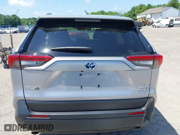 2022 Toyota RAV4 Hybrid XLE Premium with VIN JTMB6RFV1ND063963, listed as a IAAI auction lot 42550907 with 35,012 mi miles and . Bid and sale history available at DreamBid. Image 16.