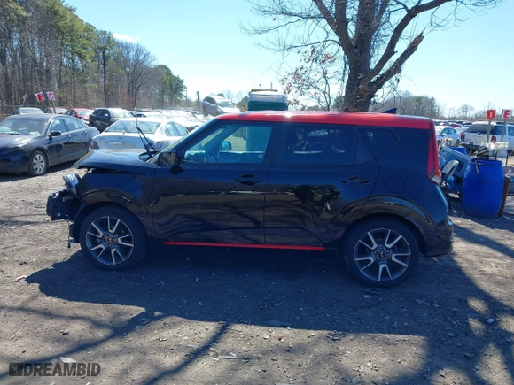 2020 Kia Soul GT-Line with VIN KNDJ63AU1L7079387, listed as a IAAI auction lot 41900942 with 31,916 mi miles. Bid and sale history available at carsss.com. Image 14.