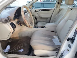 2007 Mercedes-Benz C 280 Luxury z VIN WDBRF92H07F908967, wystawiony jako Copart lot #57304005 z przebiegiem Nie podano mil oraz Nie do naprawy • Non repairable. Historia ofert i sprzedaży dostępna na DreamBid. Obrazek 7.