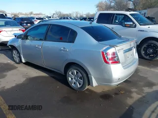 2012 Nissan Sentra S z VIN 3N1AB6AP6CL724881, wystawiony jako IAAI lot #41959859 z przebiegiem 110 858 mil mil oraz . Historia ofert i sprzedaży dostępna na DreamBid. Obrazek 3.
