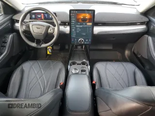2022 Ford Mustang Mach-E Select z VIN 3FMTK1SS3NMA17225, wystawiony jako Copart lot #87489424 z przebiegiem 58 695 mil mil oraz Szkoda całkowita • Salvage title. Historia ofert i sprzedaży dostępna na DreamBid. Obrazek 8.