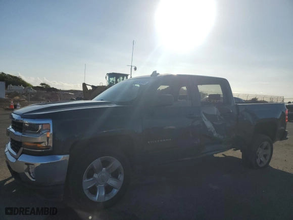 2018 Chevrolet Silverado 1500 LT with VIN 3GCUKRER2JG392029, listed as a Copart auction lot 41450465 with 92,716 mi miles and Salvage Title. Bid and sale history available at carsss.com. Image 1.