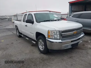 2013 Chevrolet Silverado 1500 LT with VIN 1GCRCSE00DZ168385, listed as a IAAI auction lot 41417162 with 162,426 mi miles and . Bid and sale history available at DreamBid. Image 1.