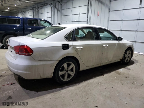 2013 Volkswagen Passat SE w/Sunroof with VIN 1VWBH7A3XDC019093, listed as a Copart auction lot 83589944 with 128,018 mi miles and Salvage Title. Bid and sale history available at carsss.com. Image 3.