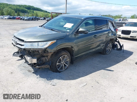 2018 Toyota Highlander SE with VIN 5TDJZRFH6JS882317, listed as a IAAI auction lot 42274438 with 77,143 mi miles and . Bid and sale history available at DreamBid. Image 18.