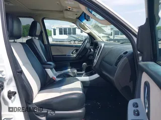 2007 Mercury Mariner Premier z VIN 4M2CU87107KJ12711, wystawiony jako IAAI lot #42233771 z przebiegiem 182 355 mil mil oraz . Historia ofert i sprzedaży dostępna na DreamBid. Obrazek 5.
