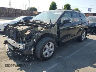 2022 Toyota Highlander LE with VIN 5TDZZRAHXNS554057, listed as a Copart auction lot 65375135 with 42,852 mi miles and Salvage title. Bid and sale history available at DreamBid. Image 1.