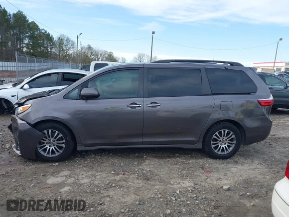 2020 Toyota Sienna XLE Auto Access Seat with VIN 5TDYZ3DCXLS074767, listed as a IAAI auction lot 41584795 with 73,568 mi miles. Bid and sale history available at carsss.com. Image 14.